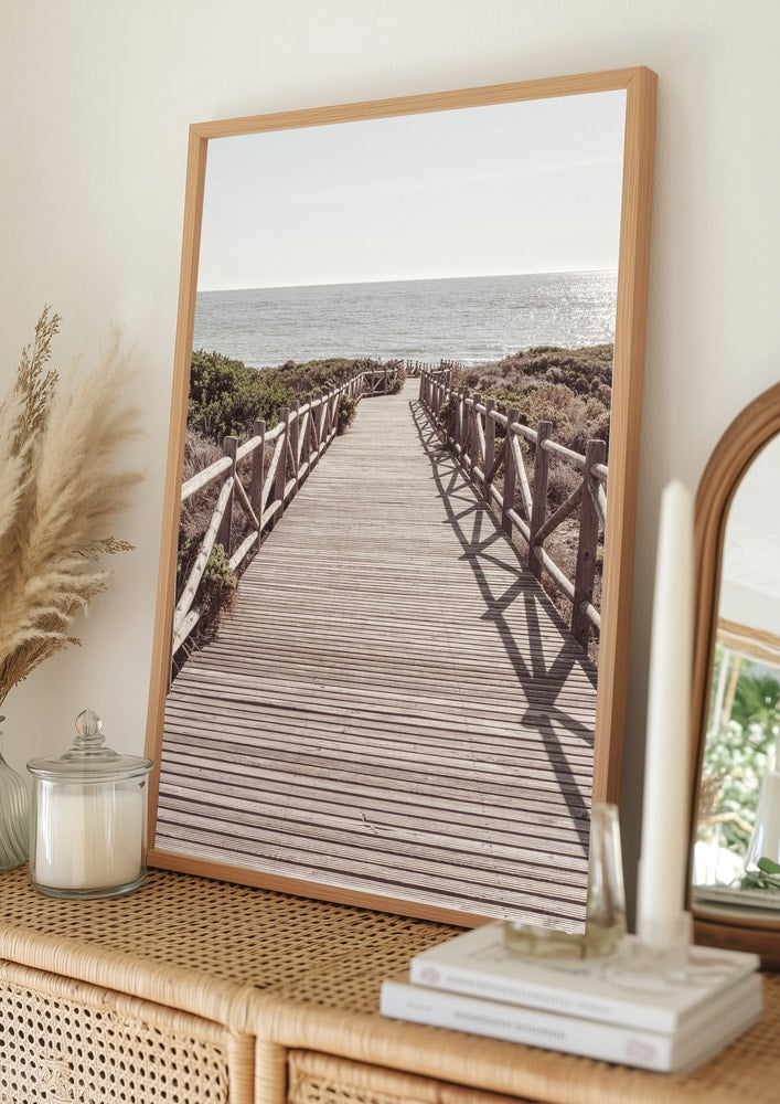Strandpromenad längs kusten Poster