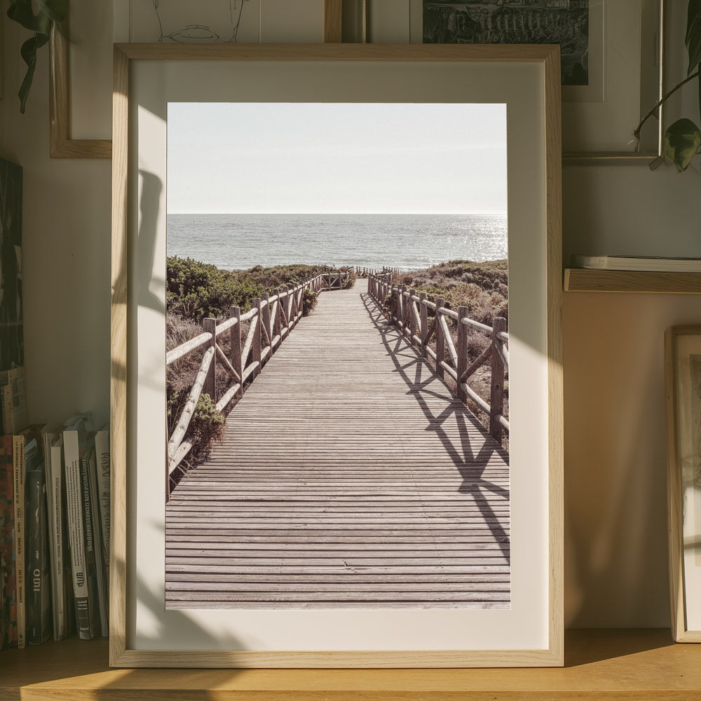 Strandpromenad längs kusten Poster