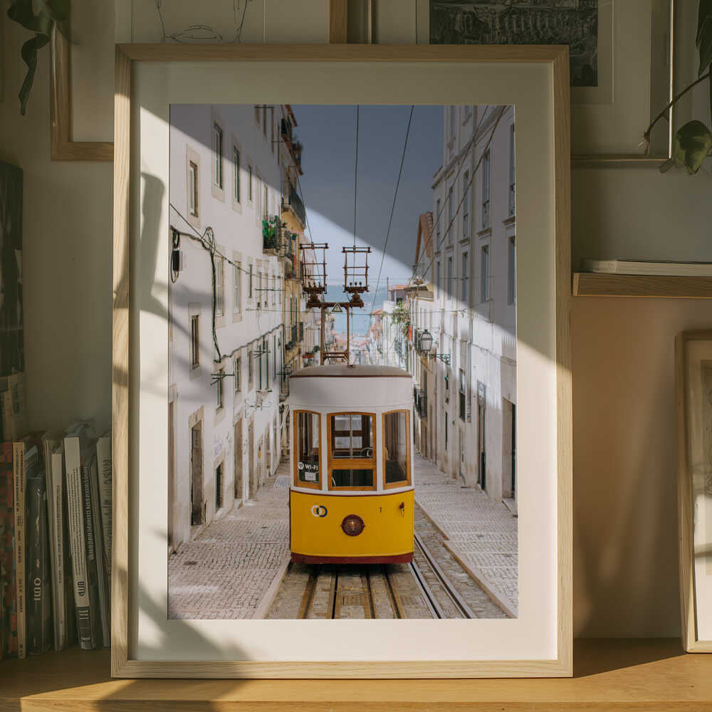 Ikonisk spårvagns från Lissabon Poster