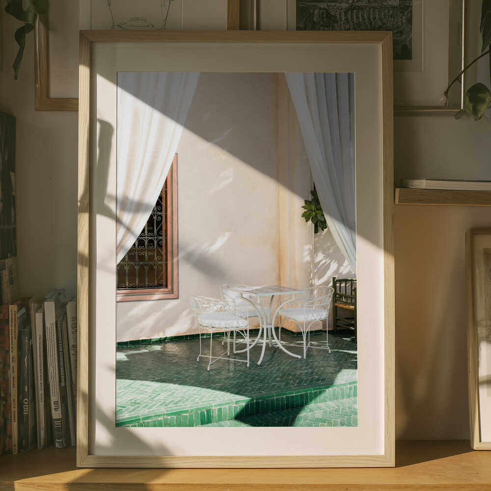 Solig marockansk innergård Poster
