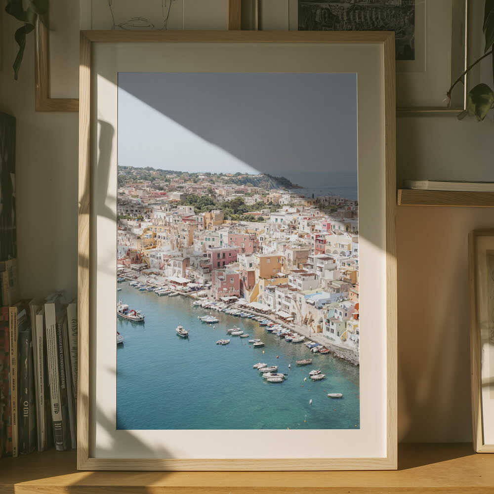 Livlig italiensk kuststad Poster