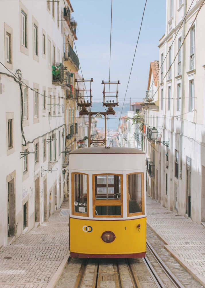 Ikonisk spårvagns från Lissabon Poster