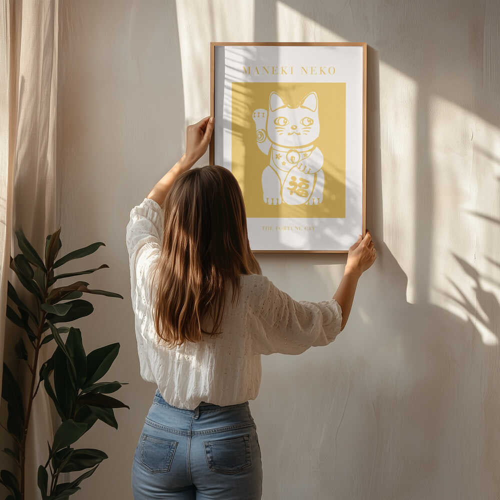Maneki-Neko Yellow Cat