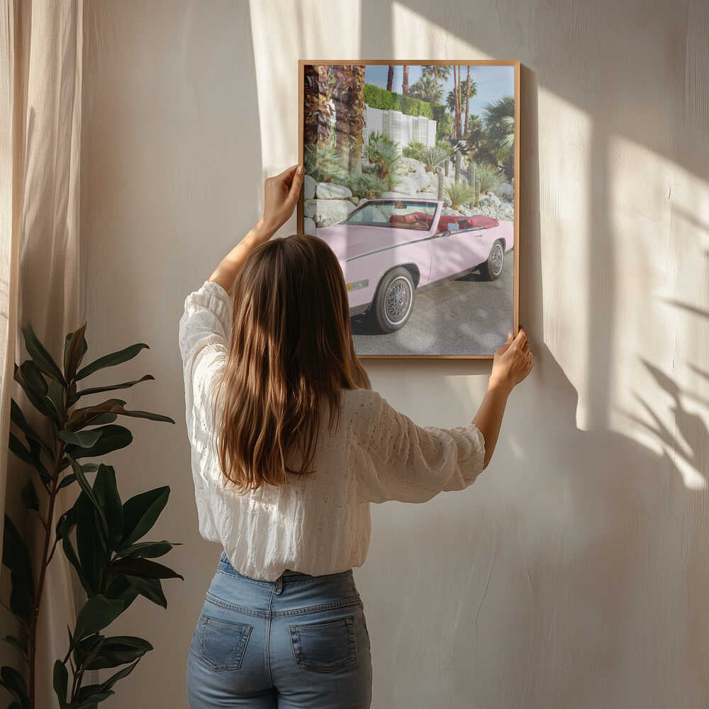 Ikonisk lyserød cabriolet plakat